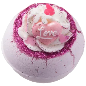 Bomb Cosmetics UK "Fell in Love with a Swirl" Bath Blaster