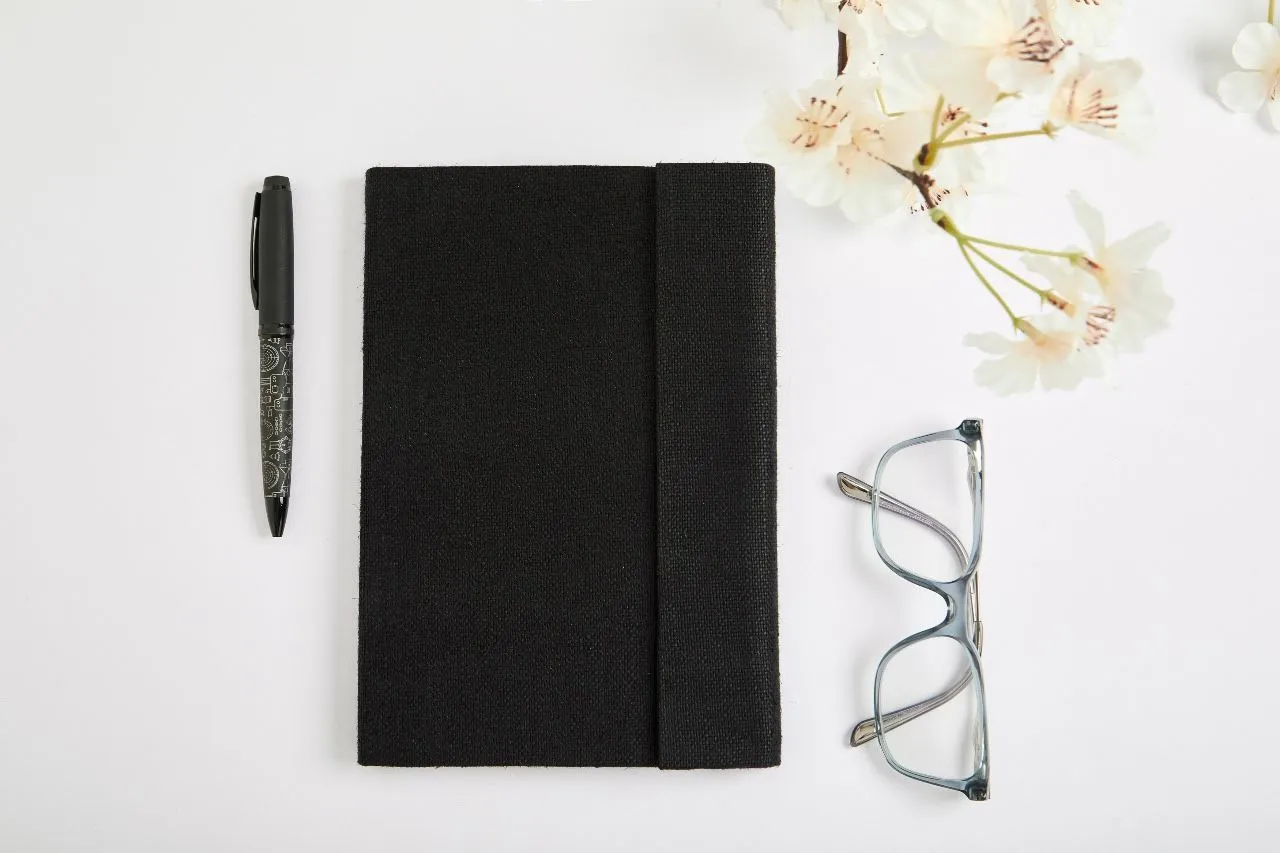 Hemp A5 Notebook Diary with Magnetic Flap Closure