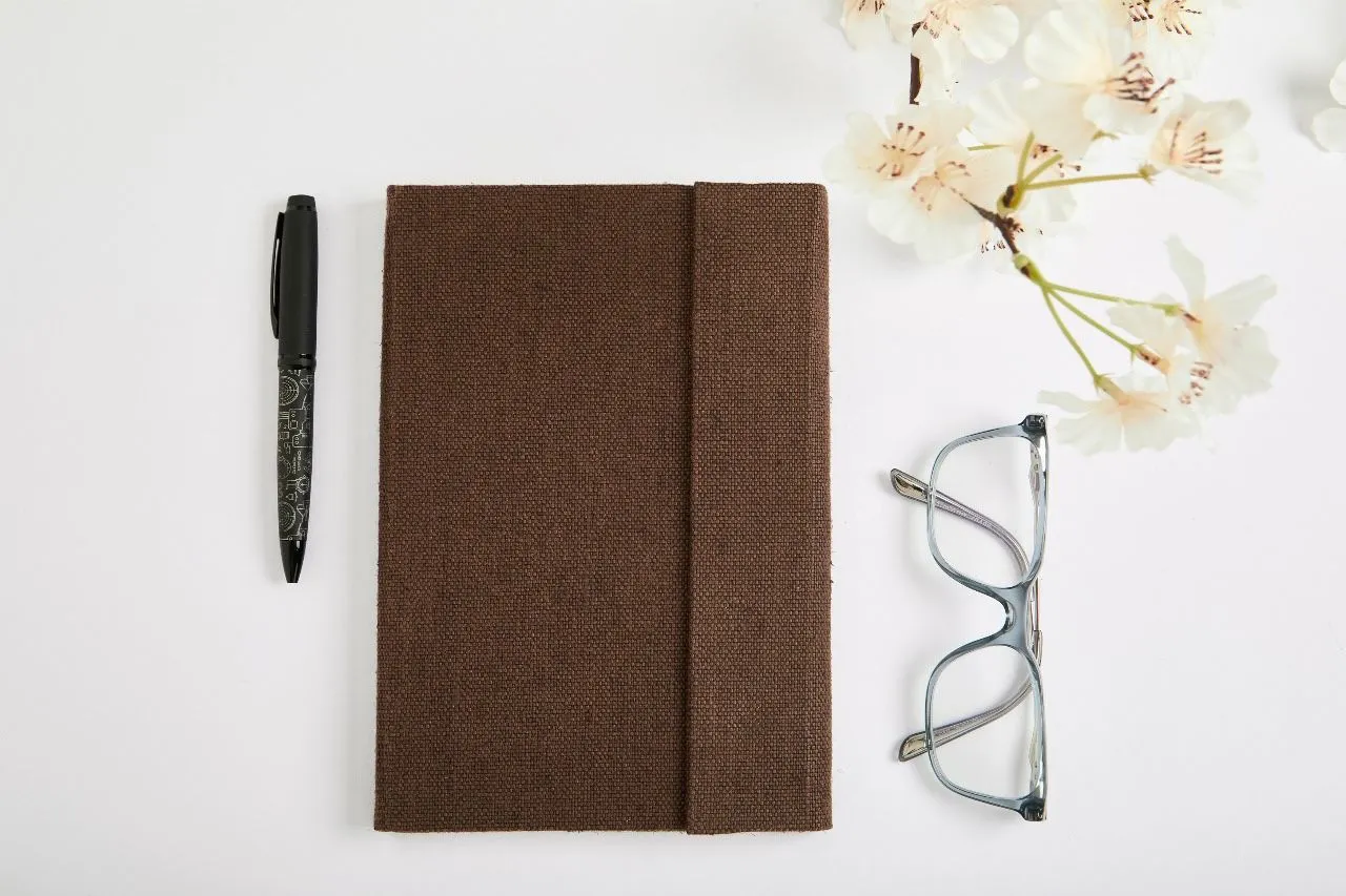 Hemp A5 Notebook Diary with Magnetic Flap Closure